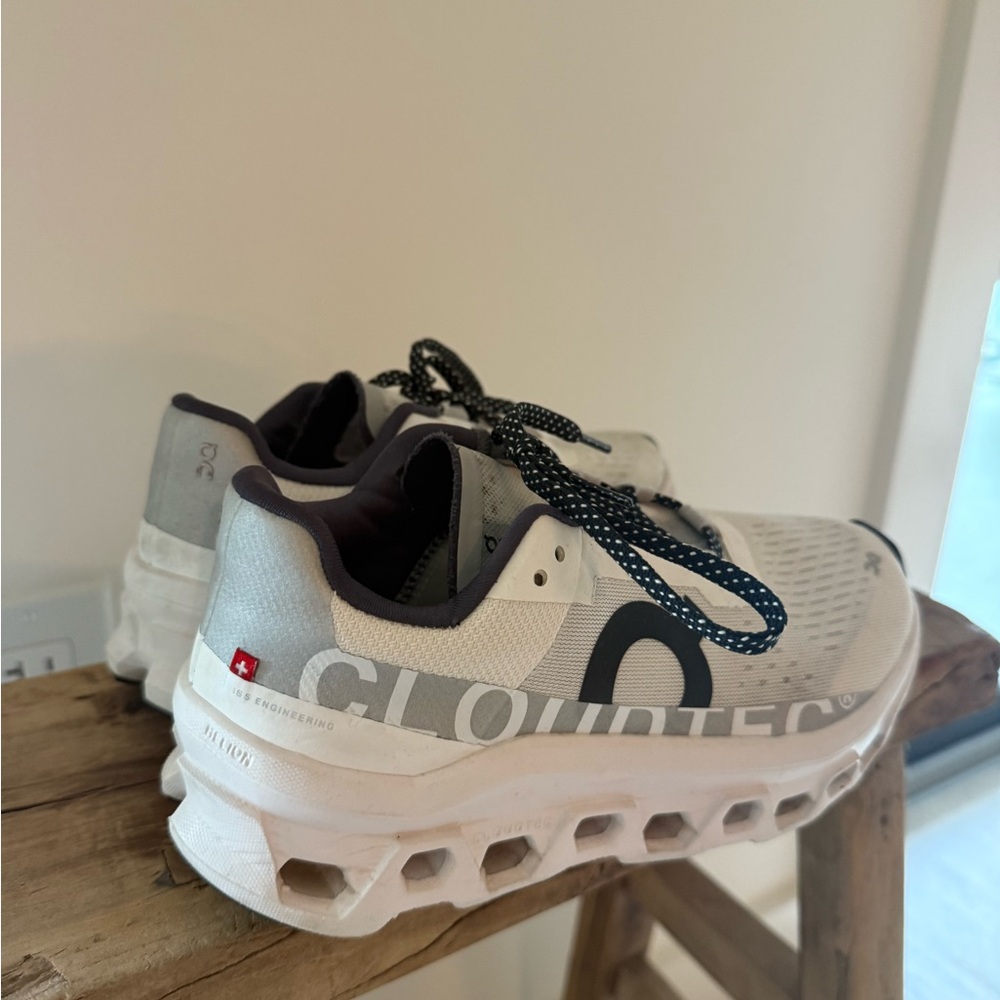 On Running Cloudtec White and Black Sneakers
